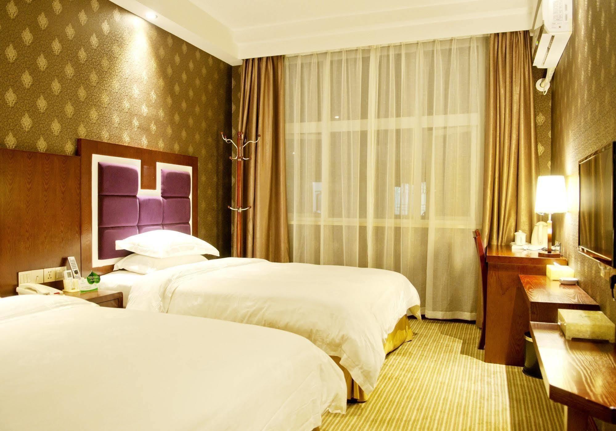 Yuwei Business Hotel Guilin Exterior photo